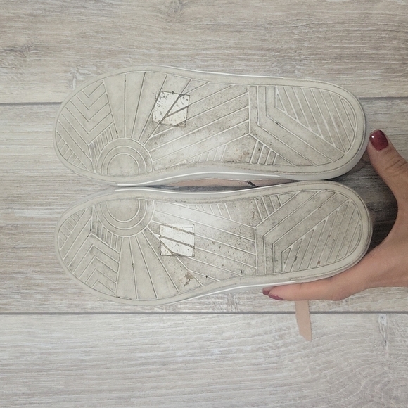 Dolce Vita Blush Suede Xenon Sneakers Size 7 1/2 - Picture 7 of 8